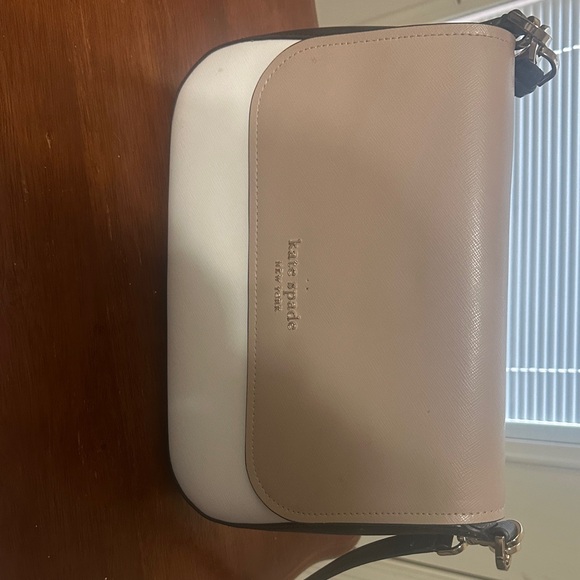 kate spade Handbags - Kate Spade Tan and White Shoulder Bag